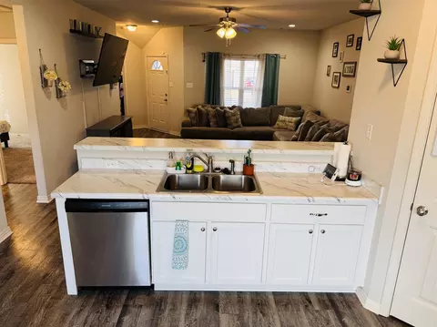 Kitchen - 36 Bobby Cir, Cabot, AR 72023 photo 5 of 5