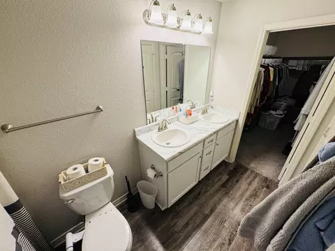 Bath - 36 Bobby Cir, Cabot, AR 72023 photo 3 of 3