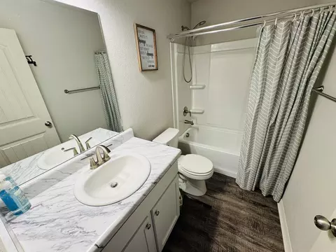 Bath - 36 Bobby Cir, Cabot, AR 72023 photo 1 of 3