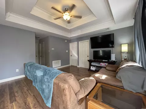 Living - 111 Eddy Dr, Ward, AR 72176 photo 3 of 6