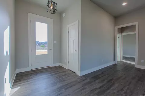 6013 Springwood Cir, Bryant, AR 72022 photo 4
