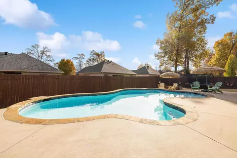 Exterior - 3024 Dapple Gray Rd, Benton, AR 72015 photo 7 of 18