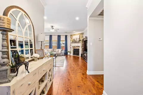 Entry Way - 3024 Dapple Gray Rd, Benton, AR 72015 photo 2 of 5