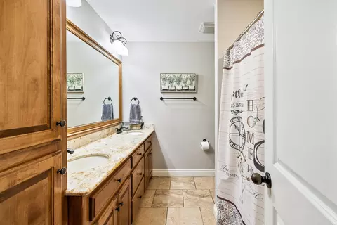 Bath - 3024 Dapple Gray Rd, Benton, AR 72015 photo 4 of 4