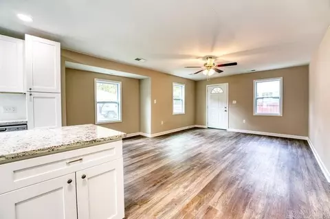 812 Mcbee St, Malvern, AR 72104 photo 2