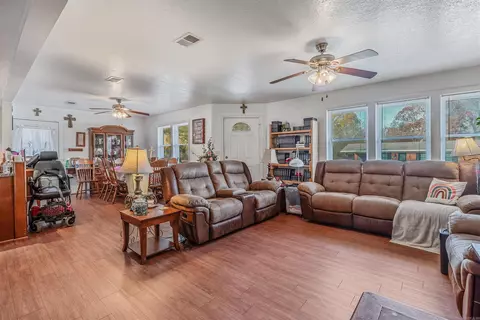 116 E Forbes Dr, Bald Knob, AR 72010 photo 5