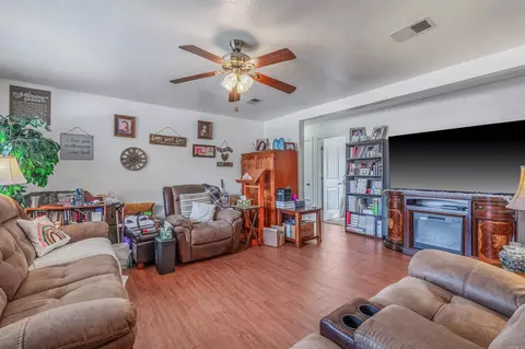 116 E Forbes Dr, Bald Knob, AR 72010 photo 4