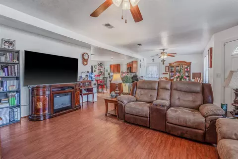 116 E Forbes Dr, Bald Knob, AR 72010 photo 6