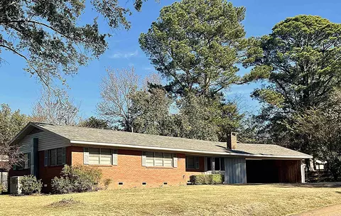 716 W Maple Ave, De Queen, AR 71832 photo 1