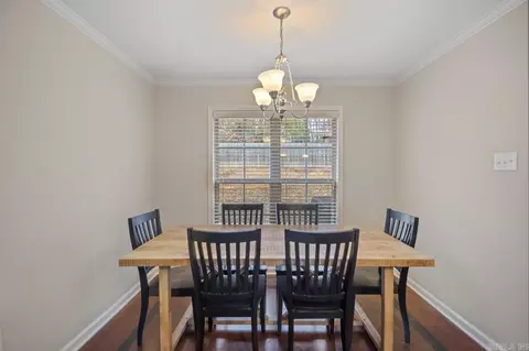 Dining - 5340 Wilde, Conway, AR 72034 photo 2 of 2