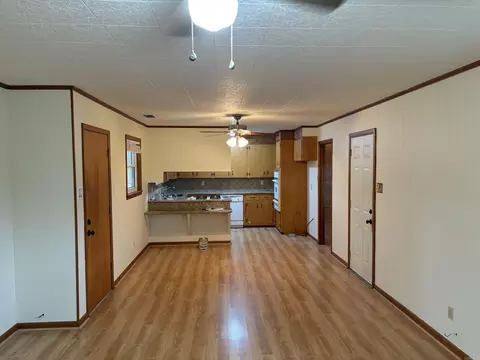 Living - 69 Leonard Loop, Damascus, AR 72039 photo 5 of 10
