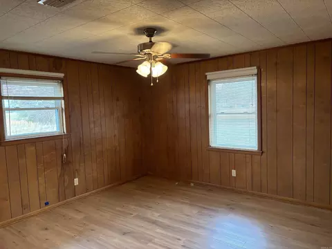 Living - 69 Leonard Loop, Damascus, AR 72039 photo 2 of 10