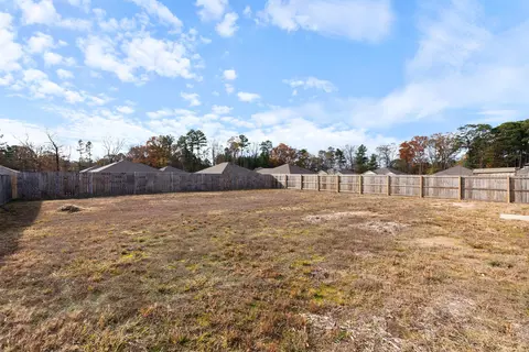 Exterior - 2017 Milburn Dr, Benton, AR 72015 photo 7 of 8
