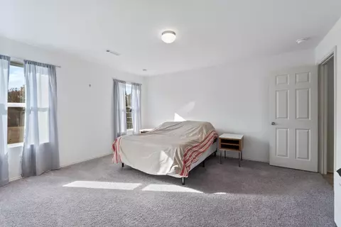 Bedroom - 2017 Milburn Dr, Benton, AR 72015 photo 4 of 6