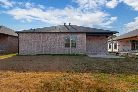 Exterior - 922 Villa Vista Loop, Cabot, AR 72023 photo 8 of 10