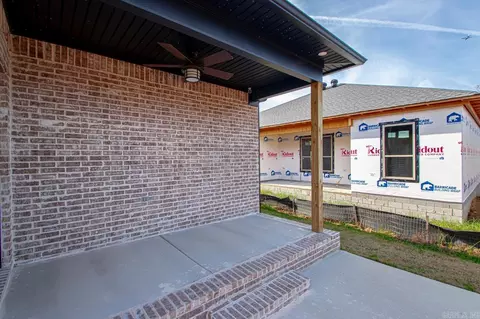 Exterior - 922 Villa Vista Loop, Cabot, AR 72023 photo 5 of 10