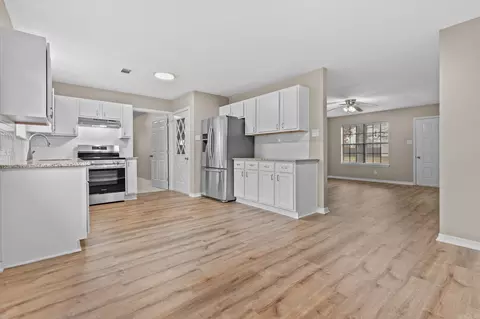 8 Sharon Cv, Cabot, AR 72023 photo 7
