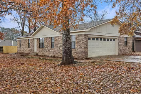 8 Sharon Cv, Cabot, AR 72023 photo 2