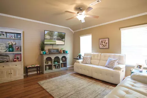 1310 Crossing Loop, Bryant, AR 72022 photo 4