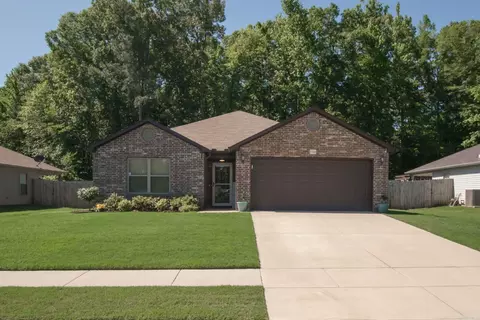 1310 Crossing Loop, Bryant, AR 72022 photo 1