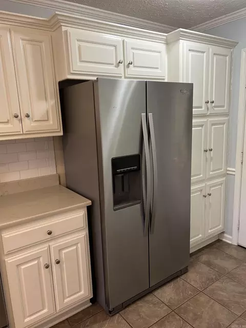 Kitchen - 470 Nottingham Cir, Cabot, AR 72023 photo 3 of 8