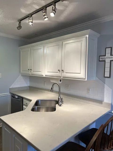 Kitchen - 470 Nottingham Cir, Cabot, AR 72023 photo 1 of 8