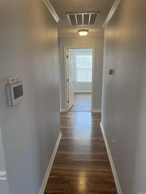 Entry Way - 470 Nottingham Cir, Cabot, AR 72023 photo 2 of 3