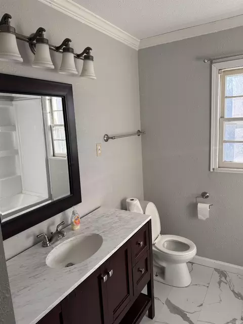 817 Ellis, Trumann, AR 72472 photo 10