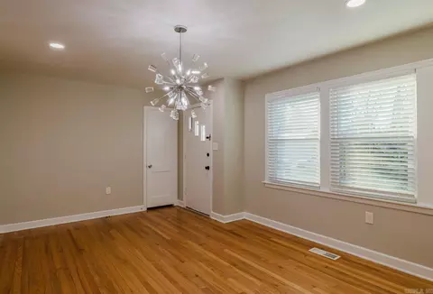 819 Jackman St, Benton, AR 72015 photo 8
