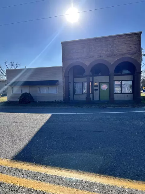 101 E 9th, Leola, AR 72084 photo 3