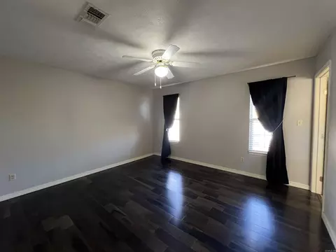 Bedroom - 102 Peace Valley Rd, Ash Flat, AR 72513 photo 1 of 4