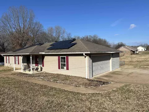Exterior - 102 Peace Valley Rd, Ash Flat, AR 72513 photo 1 of 9