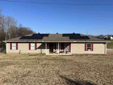 Exterior - 102 Peace Valley Rd, Ash Flat, AR 72513 photo 2 of 9