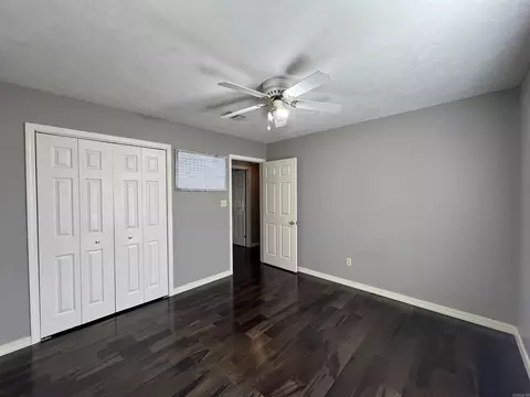 Bedroom - 102 Peace Valley Rd, Ash Flat, AR 72513 photo 4 of 4