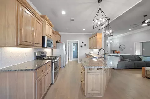 Kitchen - 165 Hudson Branch Dr, Austin, AR 72007 photo 3 of 7
