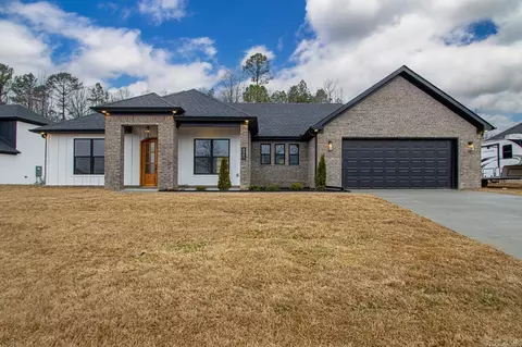 8945 Wingate Dr, Benton, AR 72019 photo 2