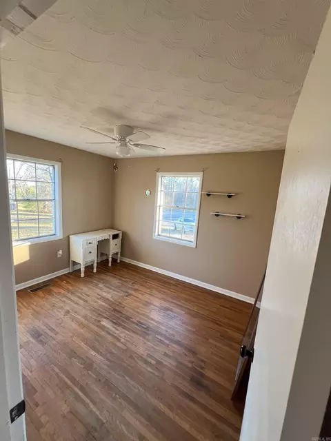Bedroom - 401 Hwy 64 E, Conway, AR 72032 photo 2 of 2