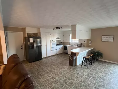 Kitchen - 401 Hwy 64 E, Conway, AR 72032 photo 1 of 1