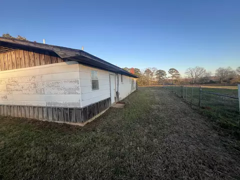 Exterior - 1231 Barranger Rd, Bismarck, AR 71929 photo 2 of 4