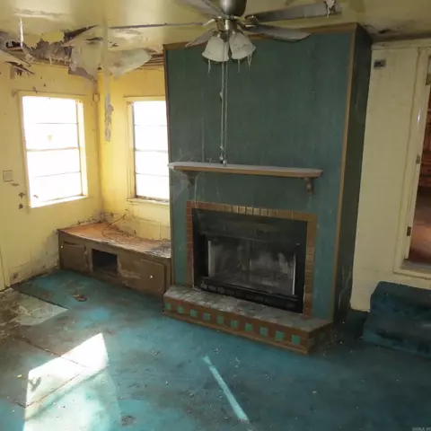 Living - 1810 W 32, Pine Bluff, AR 71603 photo 2 of 4