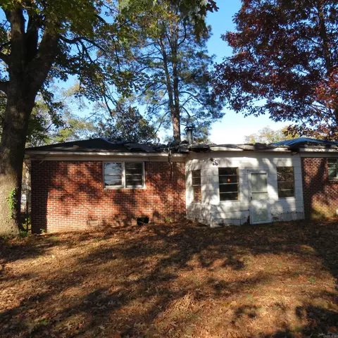 Exterior - 1810 W 32, Pine Bluff, AR 71603 photo 4 of 4