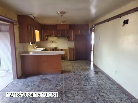140 Walnut St, Biggers, AR 72413 photo 4