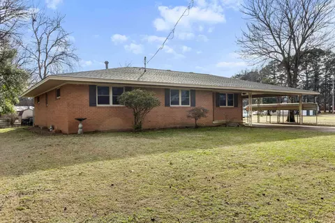 Exterior - 412 Elm St, Augusta, AR 72006 photo 3 of 6