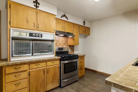 Kitchen - 412 Elm St, Augusta, AR 72006 photo 2 of 4