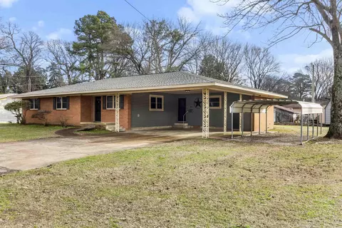Exterior - 412 Elm St, Augusta, AR 72006 photo 2 of 6