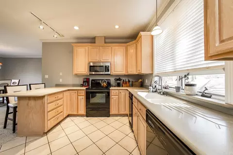 Kitchen - 1145 Davidson Cir, Edgemont, AR 72044 photo 1 of 6