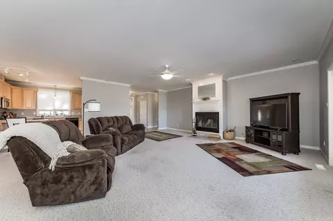 Living - 1145 Davidson Cir, Edgemont, AR 72044 photo 2 of 3