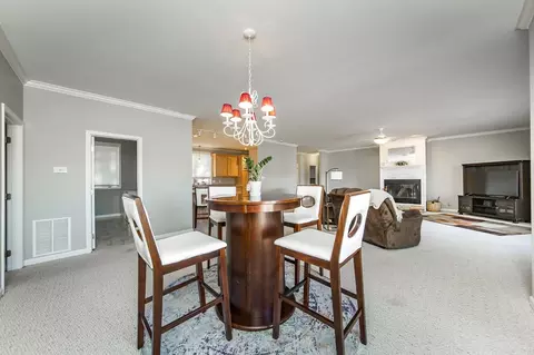Dining - 1145 Davidson Cir, Edgemont, AR 72044 photo 2 of 3