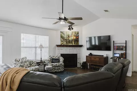 2507 Mt Vernon Dr, Benton, AR 72015 photo 4