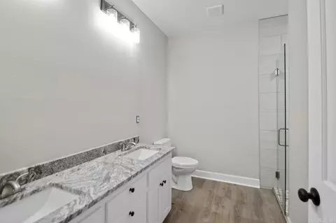 910 Thelma, Benton, AR 72015 photo 16